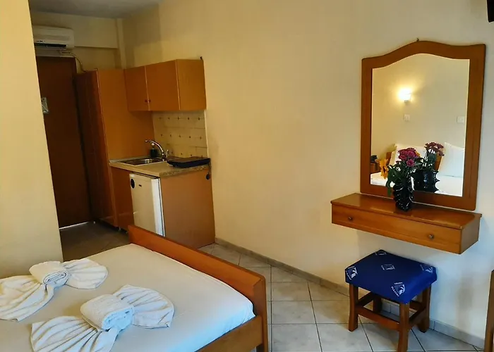 Flesvos Aparthotel 2*