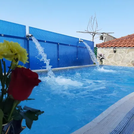 Flesvos 2* Pefkochori