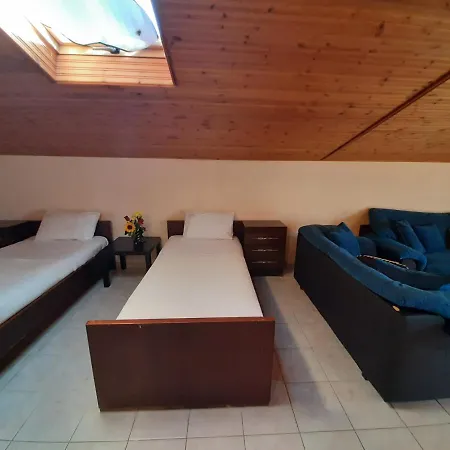 Hotel apartamentowy Flesvos