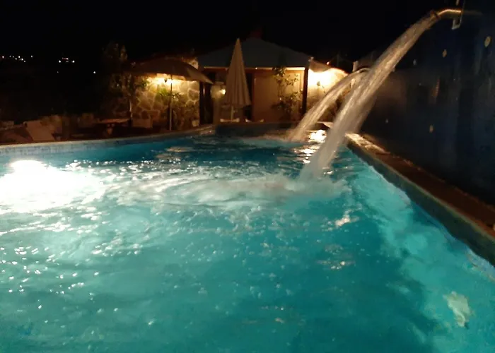 Flesvos Apartmanhotel Pefkohóri